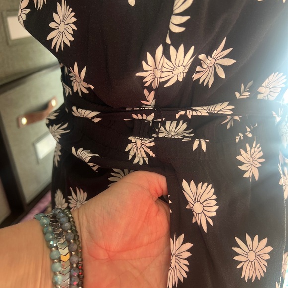 J. Jill ~ Black Dress with White Floral Design ~Large - Picture 5 of 6